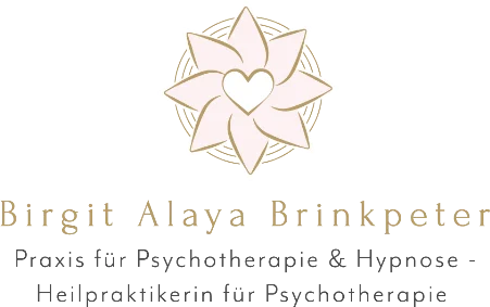weißes Herz in rosa Blüte auf weißem Hintergrund darunter Birgit Alaya Brinkpeter  Praxis für Psychotherapie & Hypnose - Heilpraktikerin für Psychotherapie